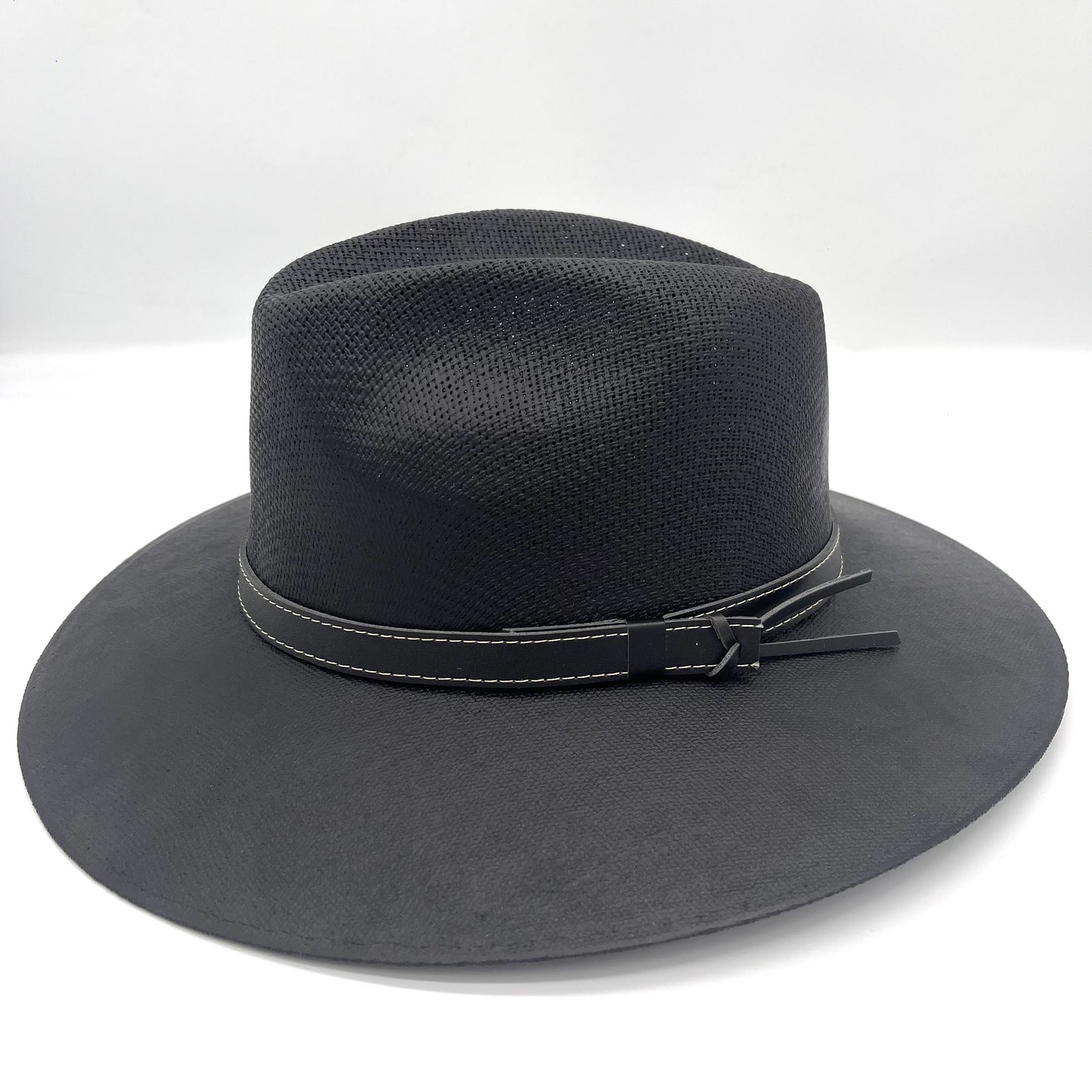 Sombrero de gamuza color gris