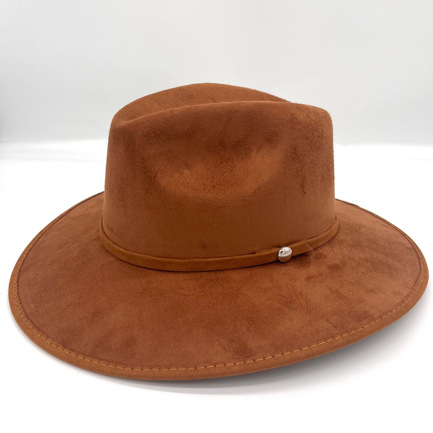 Sombrero de gamuza color café