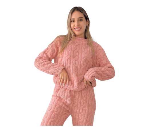Pijama trenzada
